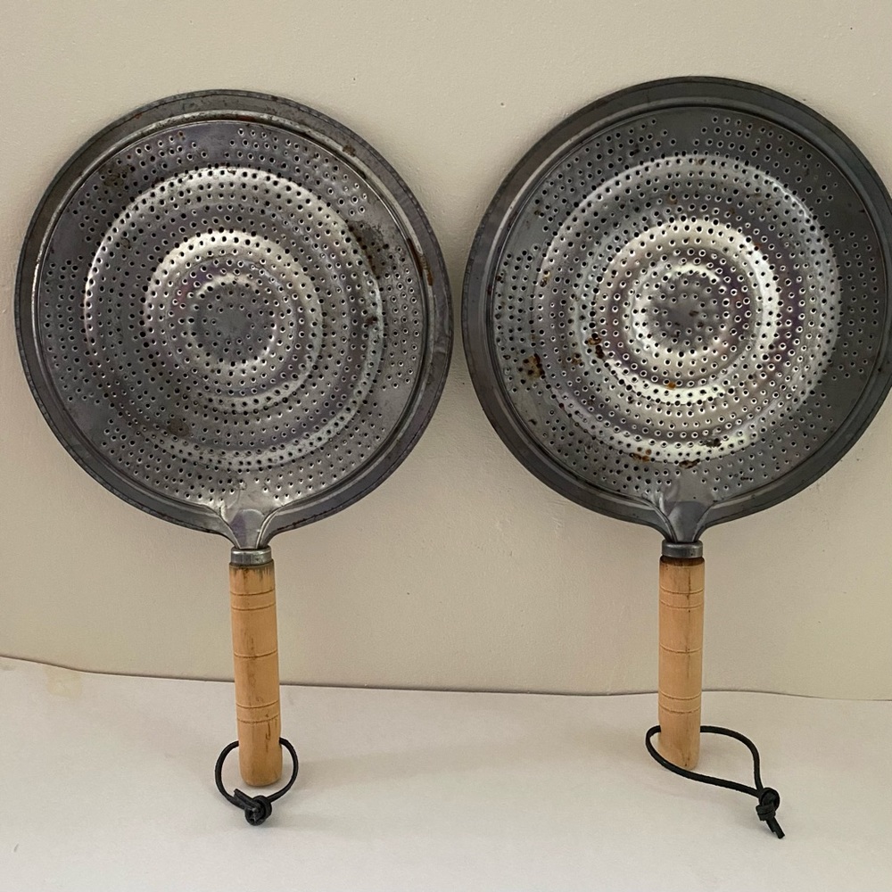 2 Vintage Metal Heat Diffuser Stove Top Flame Tamer Simmer Ring Wood Handle